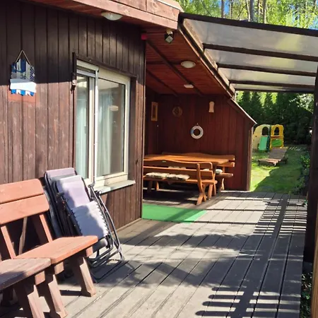 6 Osobowy Nad Samym Jeziorem Na Kaszubach Holiday home Dobrzyn (Pomerania)